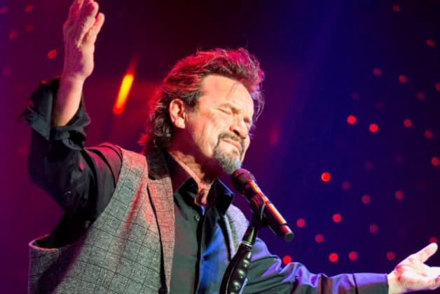 Konsert - Russ Taff m/Gospelkoret Moments og fullt band!
